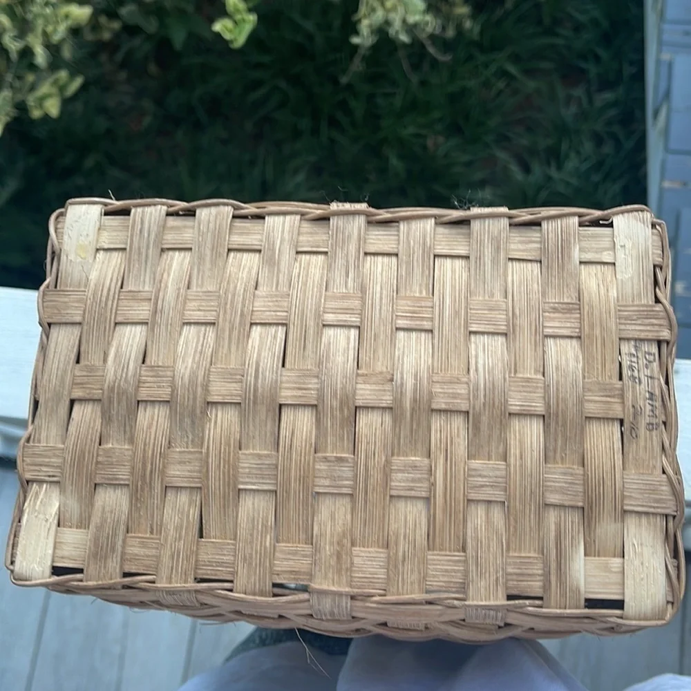 🔥sale🔥Signed basket. Handmade